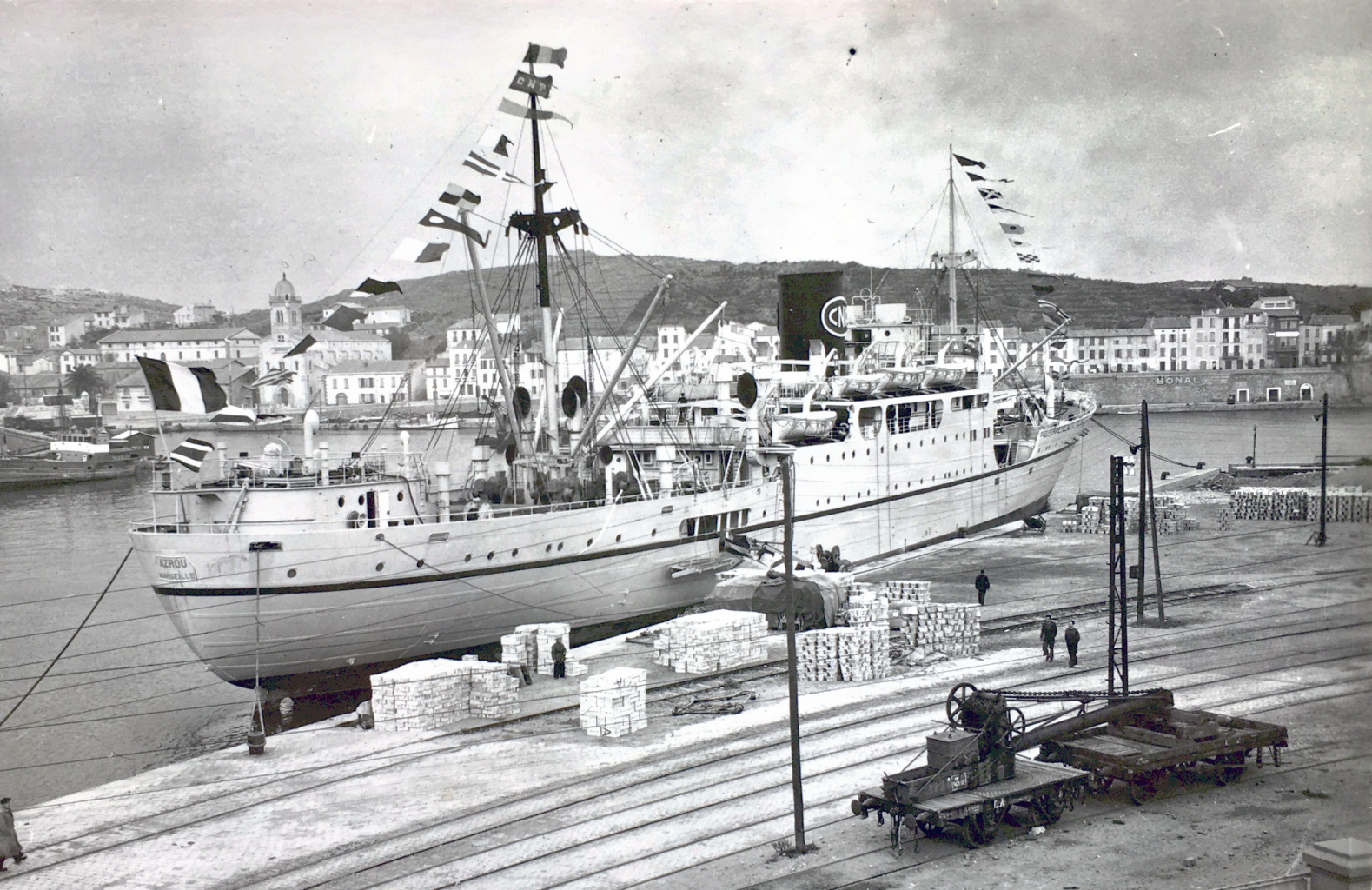 cargo azrou port vendres Cargo fruitier Azrou Port-Vendres 1949