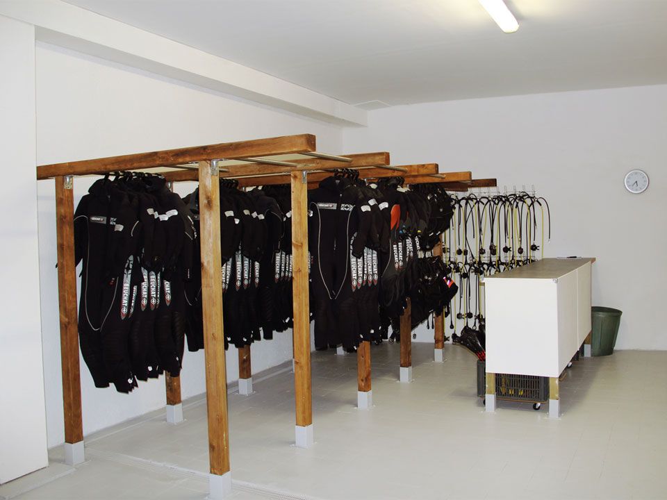 Centre d’Activité Plongée Port-Vendres : Stockage du Matériel gear diving rentals